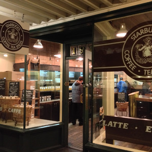 Entrance to the first Starbucks