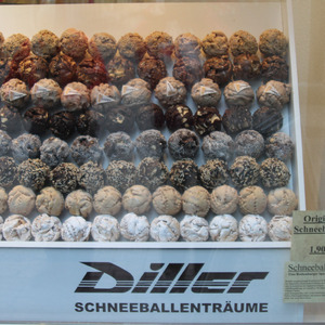 Schneeball display