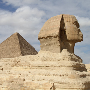 Sphinx and the Pyramid of Khufu