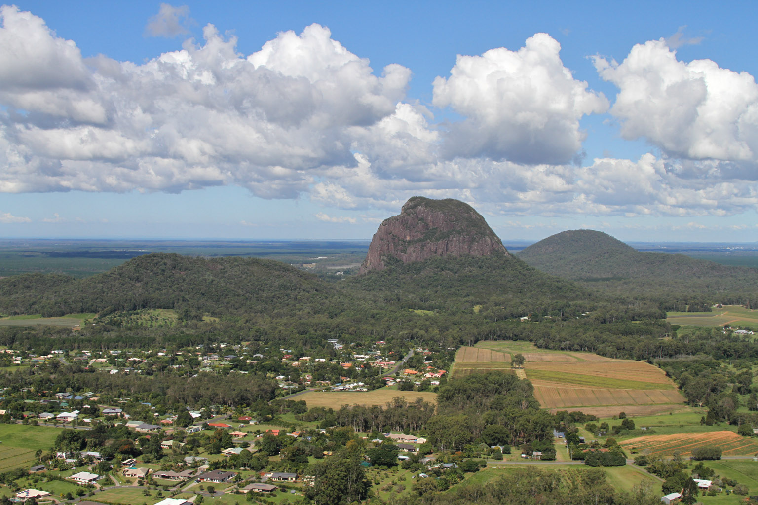 20120505 121851 View of Mount Tibrogargan from Mount Ngungun