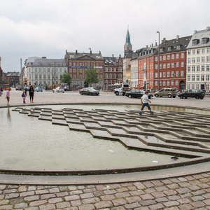 Maze in a fountain