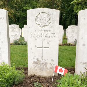 Grave of an unknown Canadian soldier