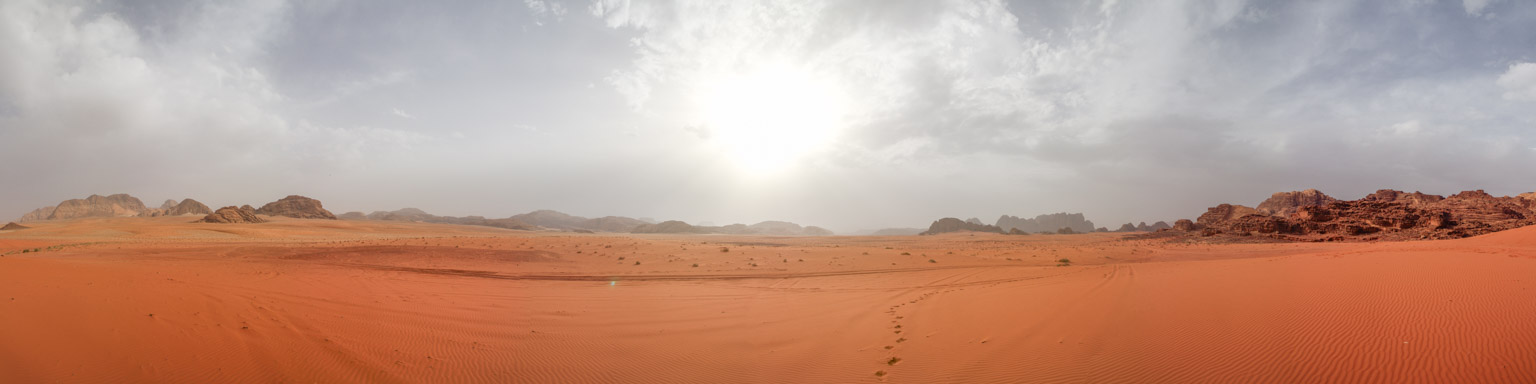 Panoramic view of from Um Sabatah sand dunes