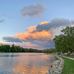 Sunset along the Avon River