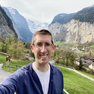 Hiking above Lauterbrunnen