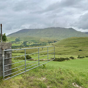 View on the hike from Camp to Annascaul