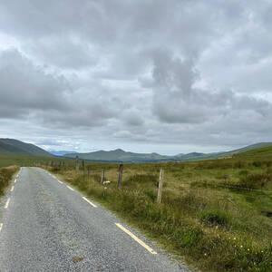 Farm roads on the hike from Camp to Annascaul